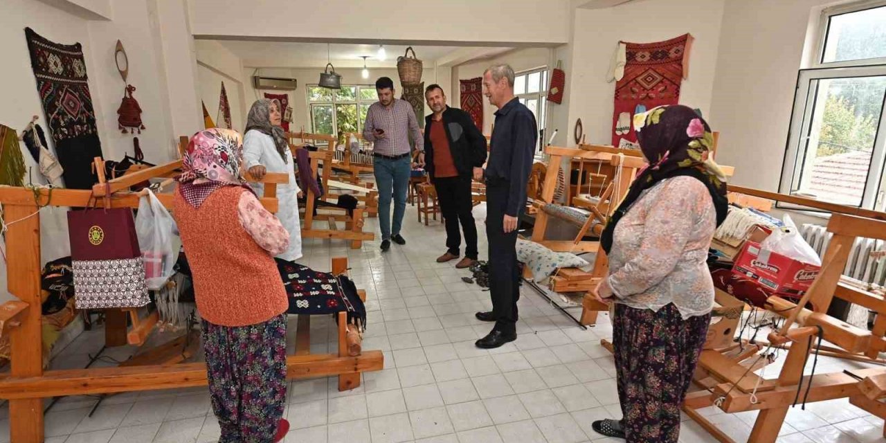 Başkan Uzunlar’dan kırsal mahallelere çıkarma