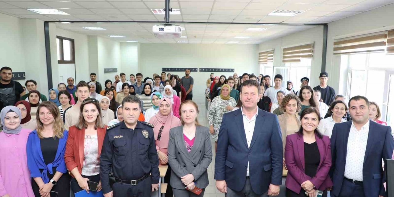 Başkan Soykan: “Akyazı’da güzel anılar biriktireceksiniz”