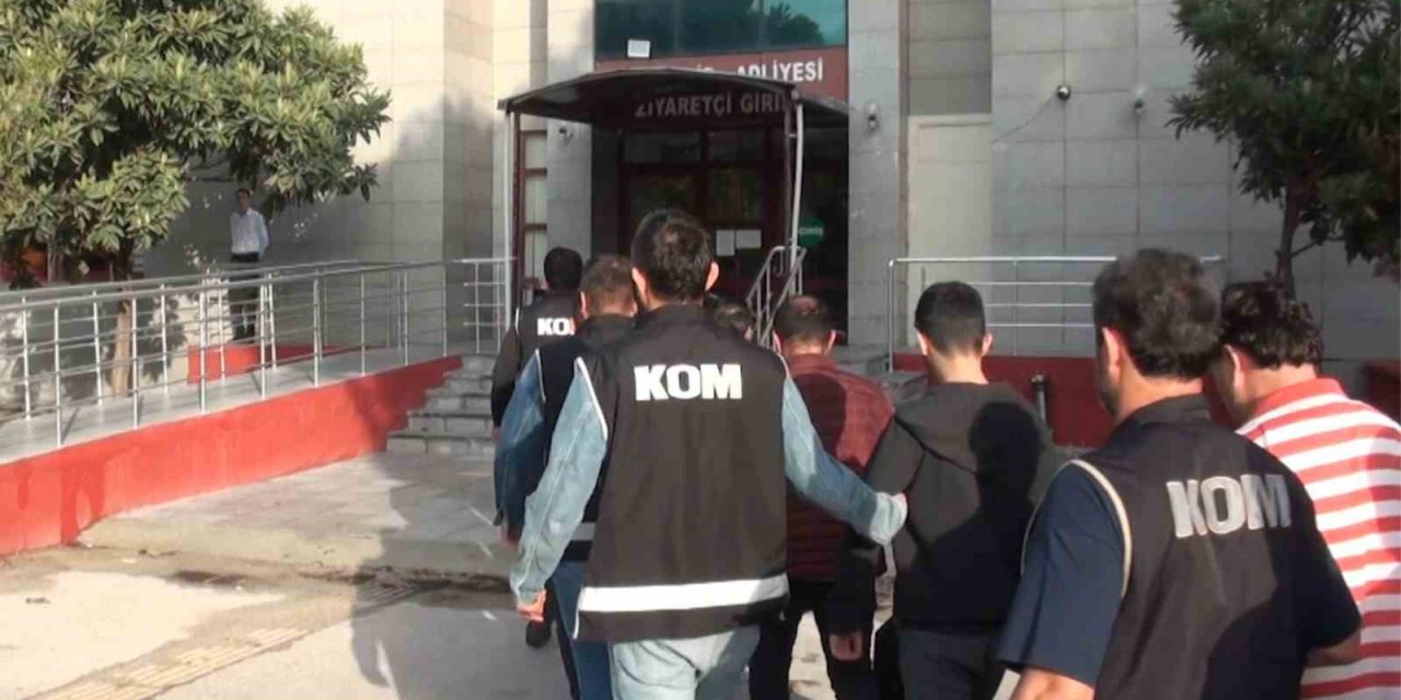 Balıkesir merkezli FETÖ operasyonunda 11 tutuklama