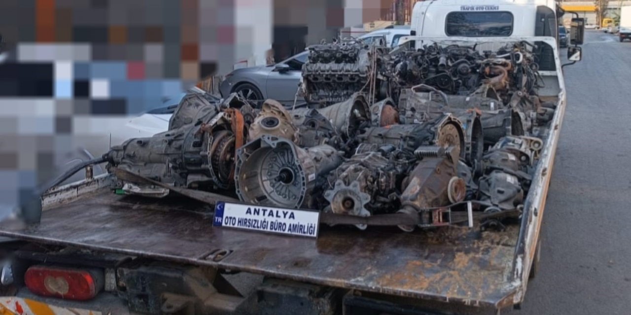 Antalya’da ‘change’ araç operasyonu! 2 gözaltı