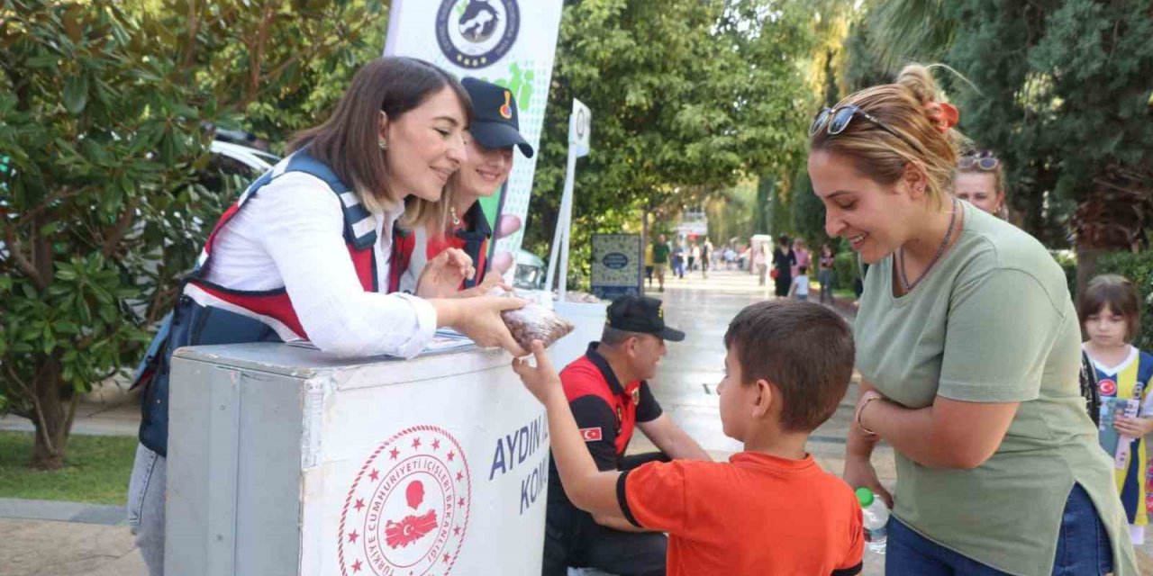 Aydın’da ’Dünya Hayvanları Koruma Günü’ etkinlikleri