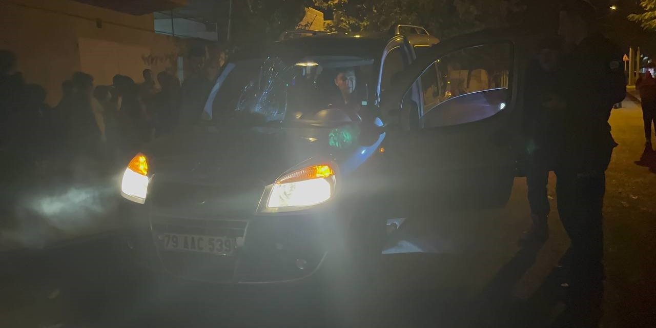 Kilis’te hafif ticari araç ile motosiklet çarpıştı: 2 yaralı