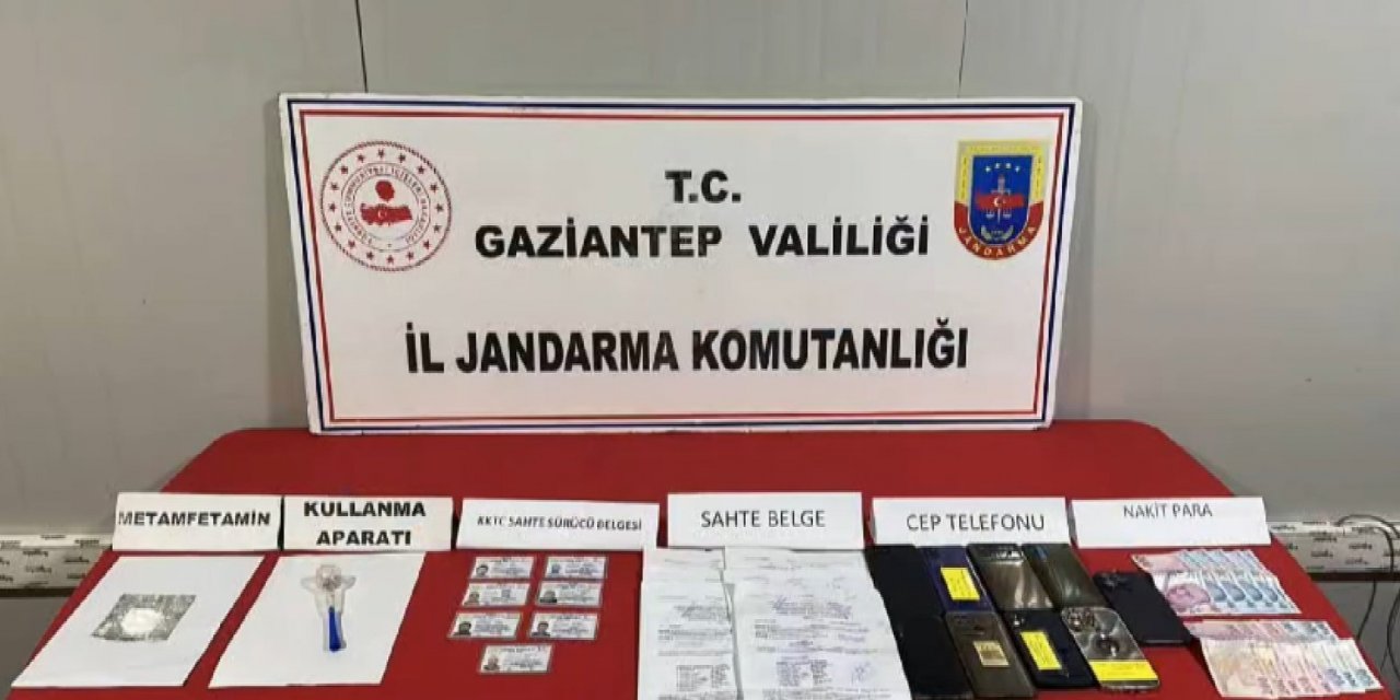 Sahte KKTC ehliyeti düzenleyip satarak kazanç elde eden çeteye operasyon: 9 gözaltı