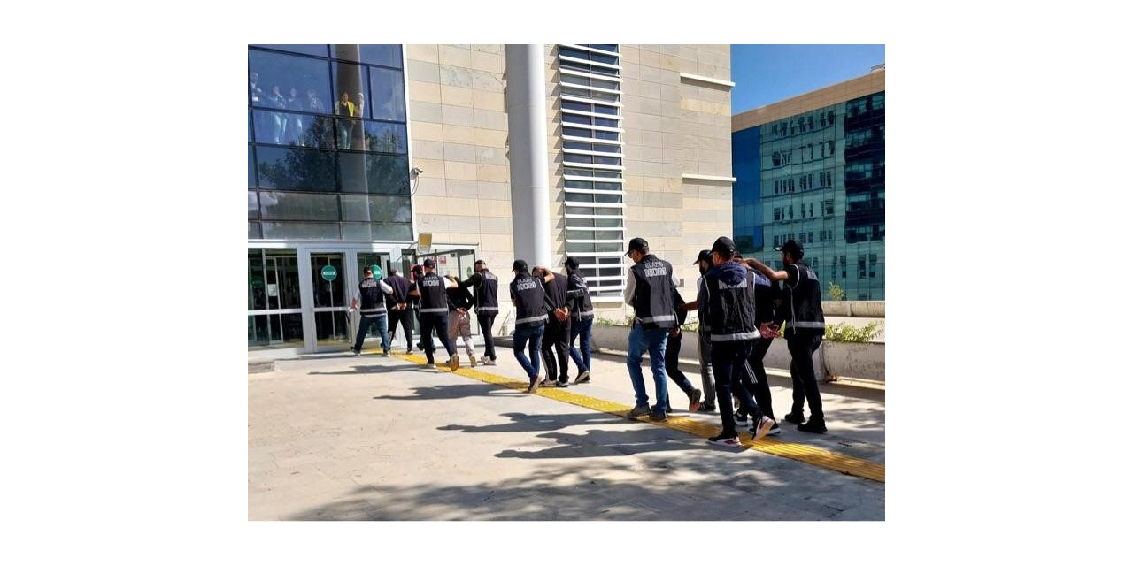 Elazığ polisinden operasyon: 5 gözaltı