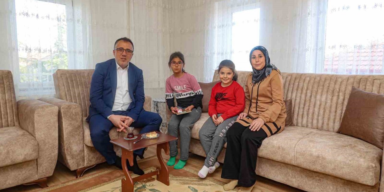 Başkan Savran ev ziyaretlerine devam ediyor