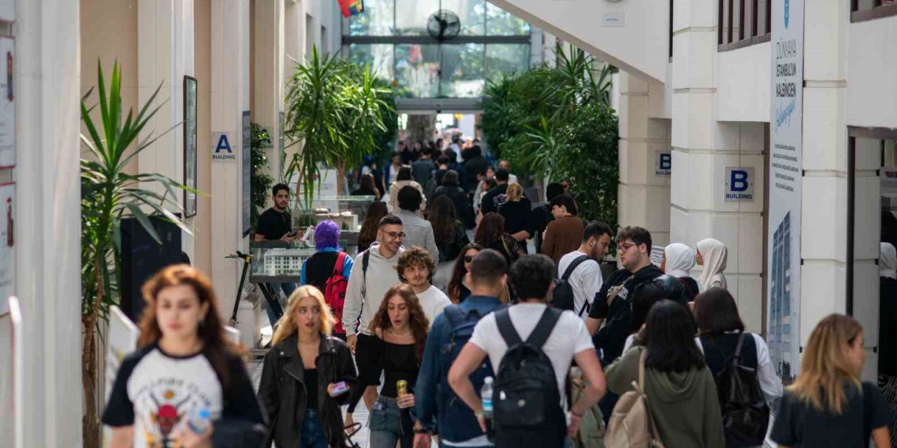 Cumhuriyet’in 100. yılına özel 100 öğrenciye doktora bursu