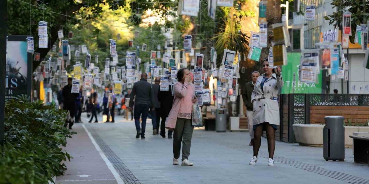 Cumhuriyet Bulvarı’nda ağaçlar kitap açacak
