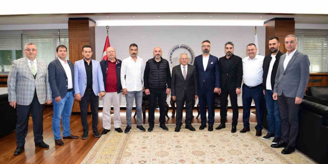 Oto Galericiler Sitesi’nden Başkan Büyükkılıç’a Ziyaret