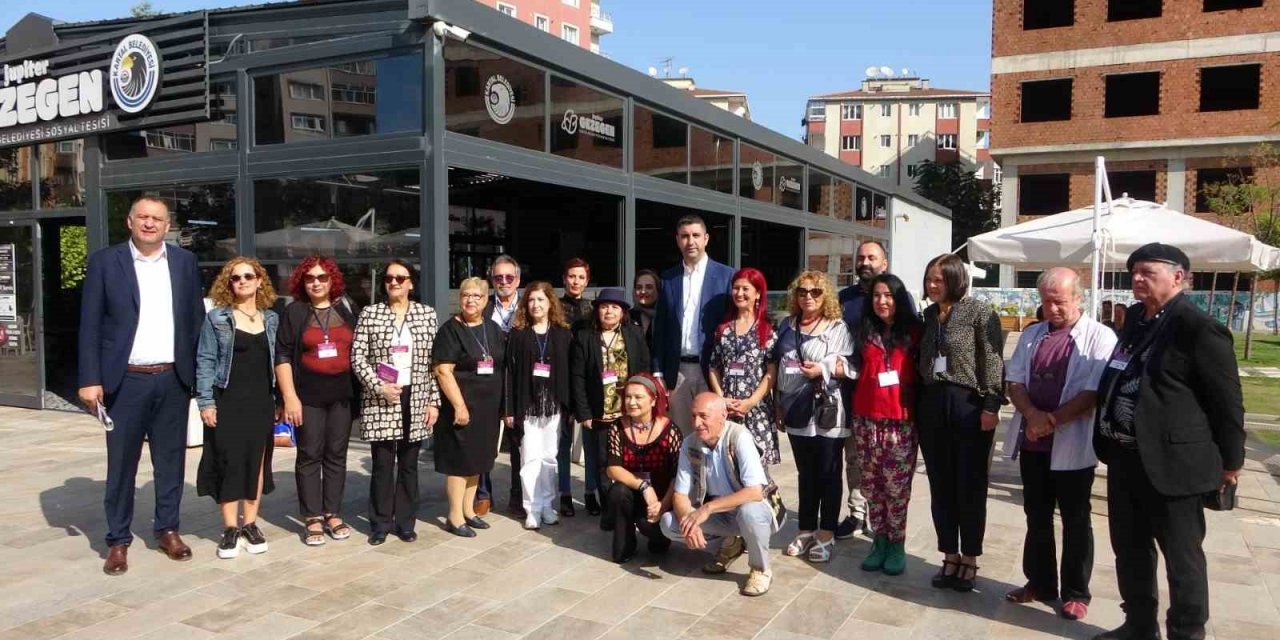Kartal’da 7. Uluslararası Kadın Şiiri Festivali Feminİstanbul öncesi lansman düzenlendi