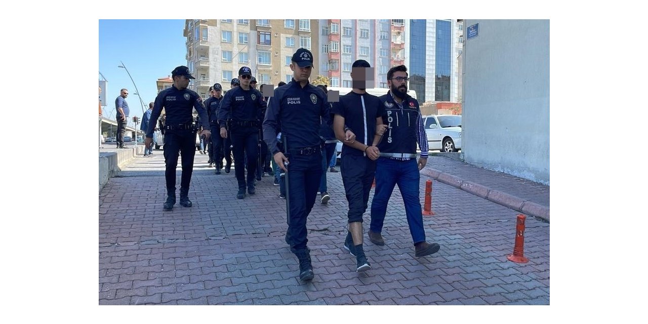 Narkotik Operasyonu’nda 15 Kişi Adliyede