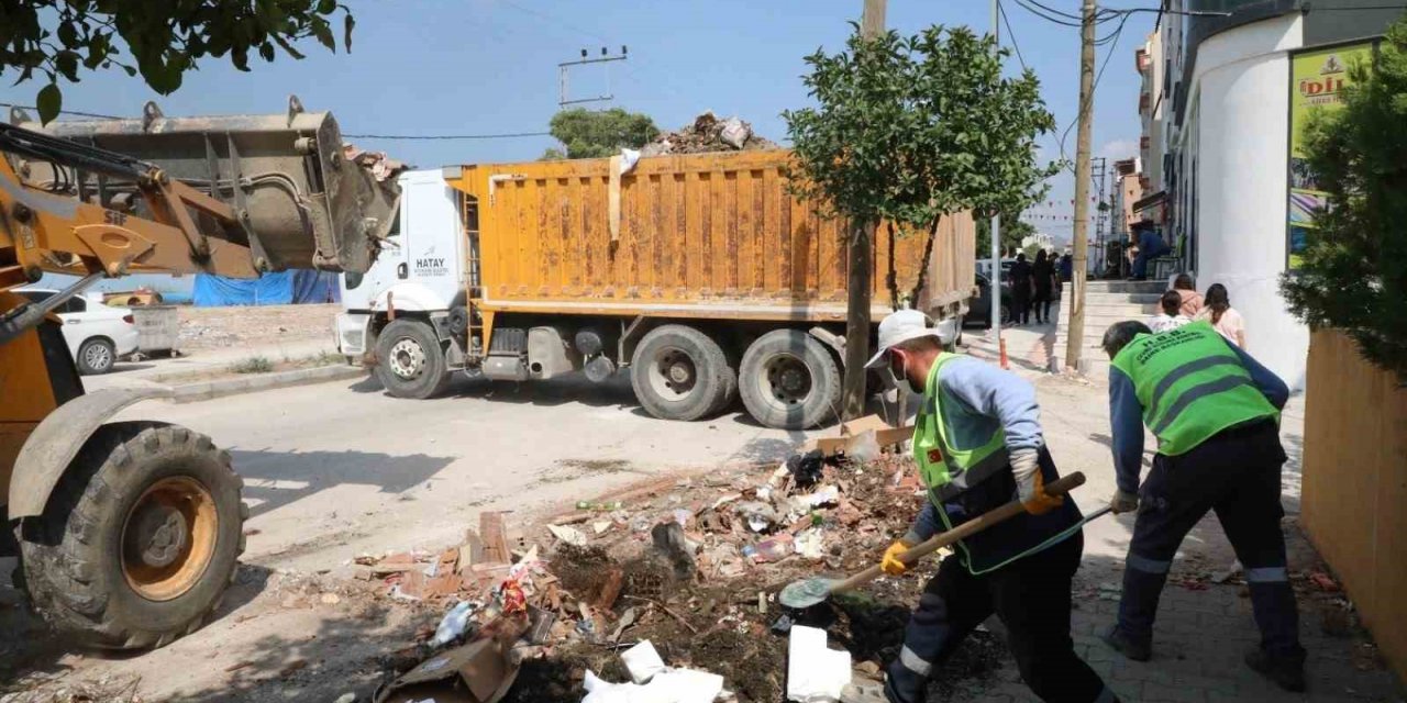 Büyükşehir nüfusun yoğun olduğu bölgelerde temizlik çalışmalarını arttırdı
