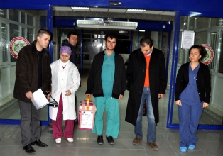 Nur bebek, başka bir bebeğe can verecek