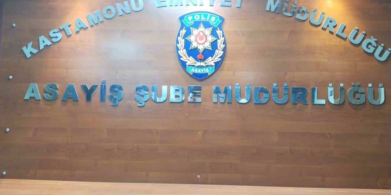 Evden telefon çalan iki şahıs, polis ekiplerince yakalandı