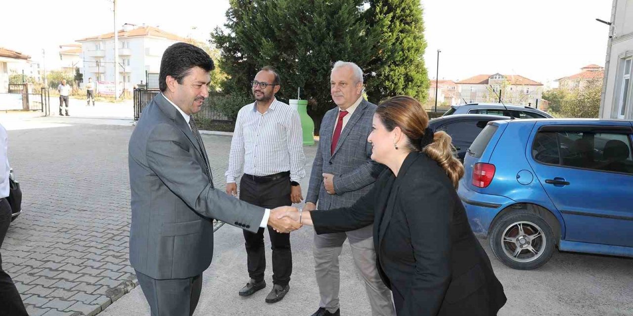 Uygulamalı Bilimler Fakültesi Dekanı Prof. Dr. Esen oldu