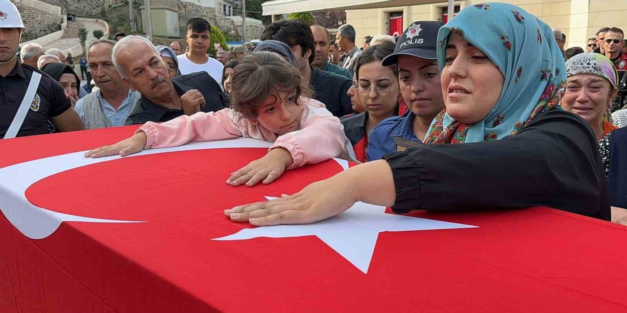 Şehit ailelerinden, 'terör sempatizanları vatandaşlıktan çıkarılsın' çağrısı