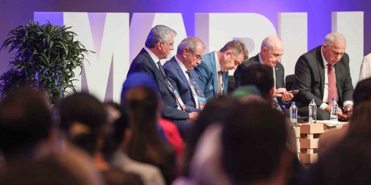 Başkan Yüce, Sakarya’nın kentsel dönüşüm planını açıkladı