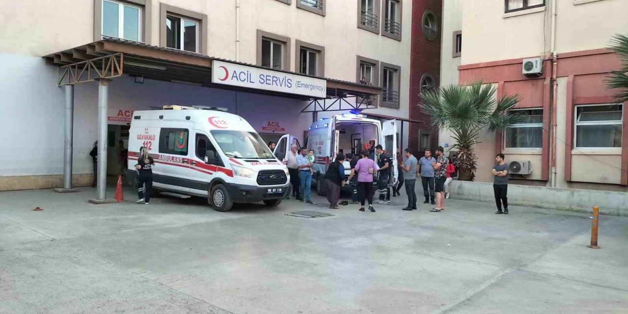 Kontrolden çıkan otomobil 30 metrelik uçurumdan yuvarlandı: 2 yaralı