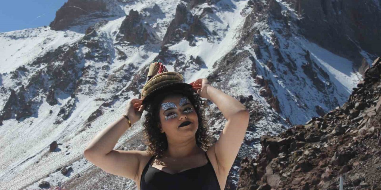 Erciyes’in zirvesinde sanatlarını konuşturdular