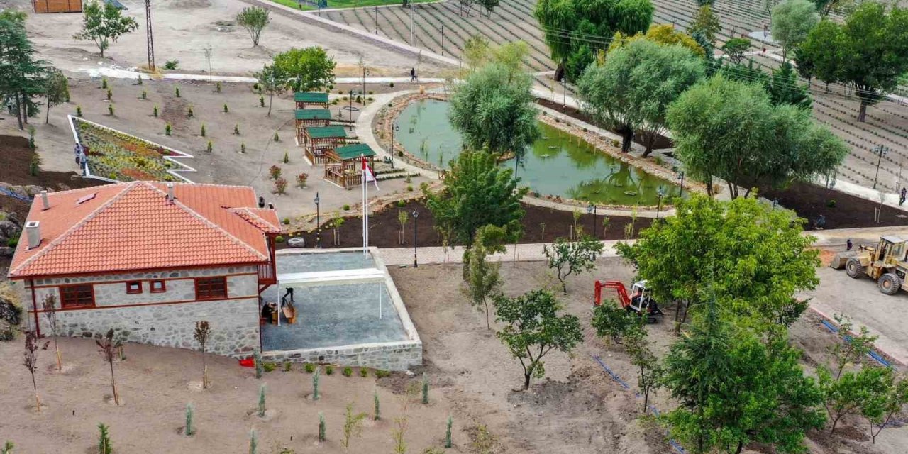 Başkentin en otantik nilüfer havuzu Keçiören’de