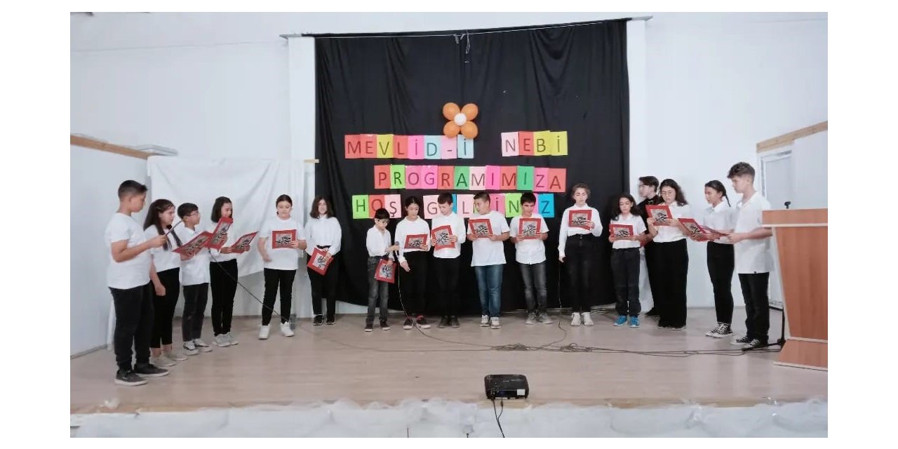 Bayır Ortaokulunda Mevlid-i Nebi programı düzenlendi