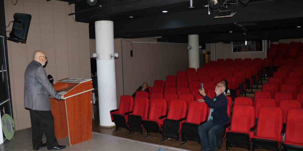 CHP Genel Başkanlığı’na adaylığını açıkladığı toplantıya toplam 7 kişi katıldı