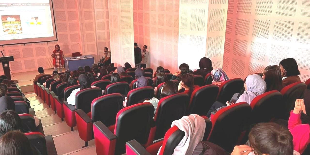 Üniversite öğrencilerine Emet ilçesi tanıtıldı