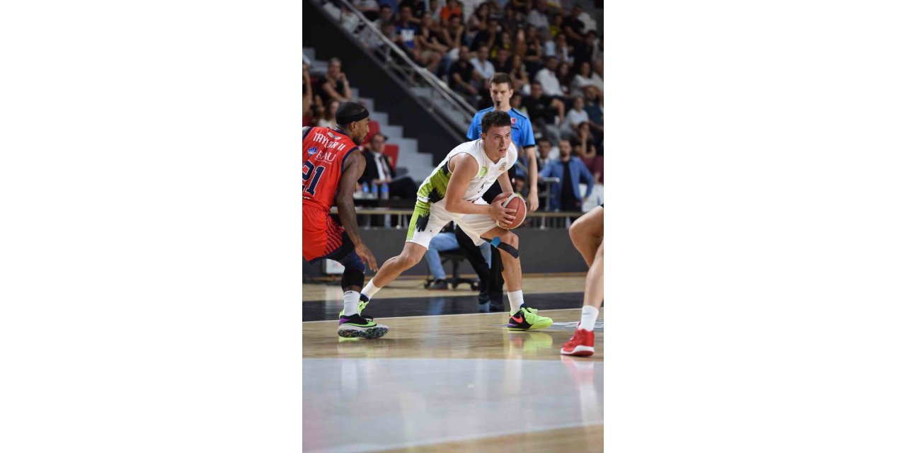 Pako Cruz, ilk haftanın en değerli oyuncusu oldu