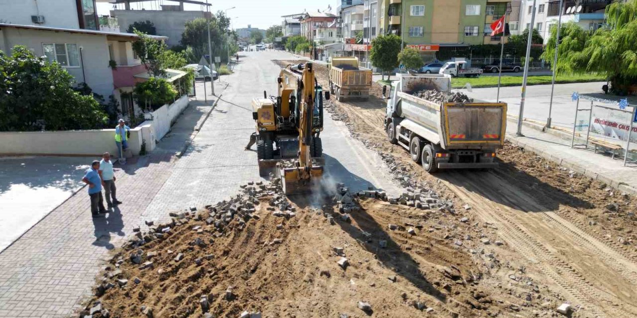 Nazilli’de Büyükşehir’in yol çalışması vatandaşları memnun ediyor