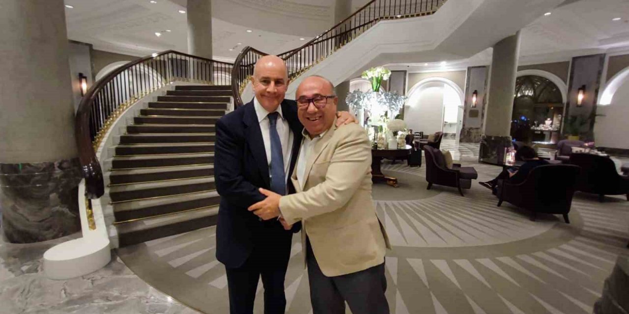 Türkiye Kayak Federasyonu Başkanı Ali Oto, FIS Başkanı Eliach ile görüştü