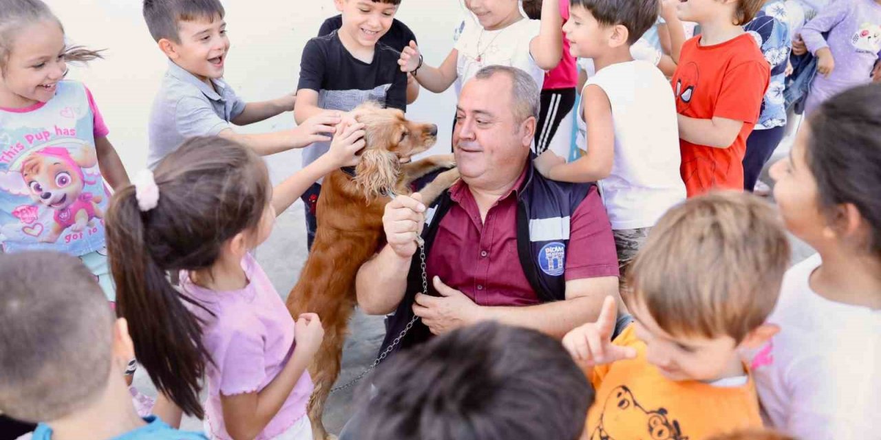 Didim’deki hayvan barınağı minik öğrencileri ağırladı