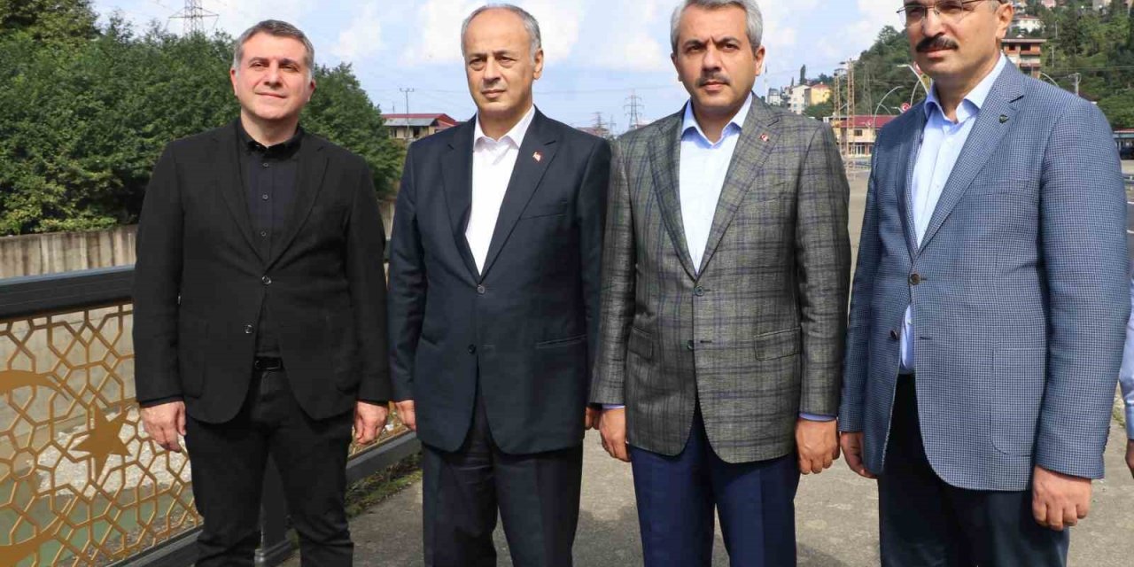 Rize’de son 2 yıl içinde yaşanan sellerde 3. kez çöken yolla ilgili inceleme başlatıldı