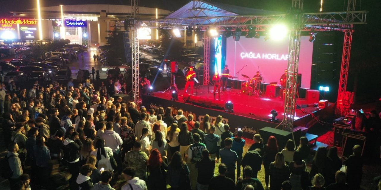 Serdivan’da şenlik coşkusu başladı