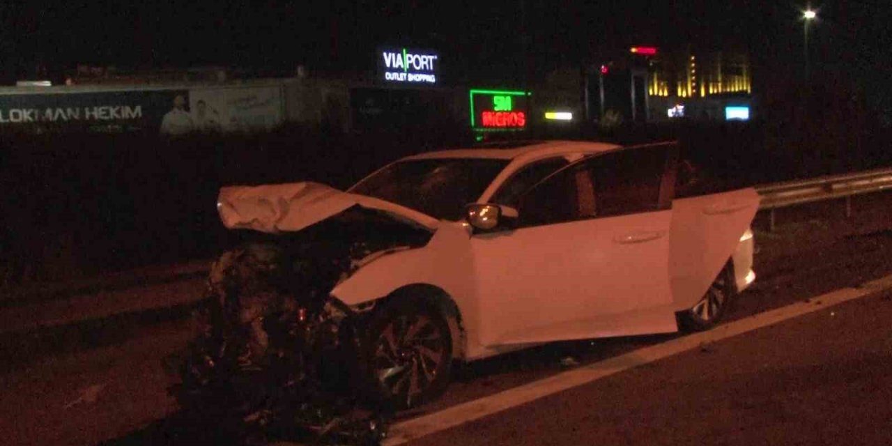 Pendik’te tiyatro oyuncusu Shrepsea’nın karıştığı kazada 2  kişi yaralandı