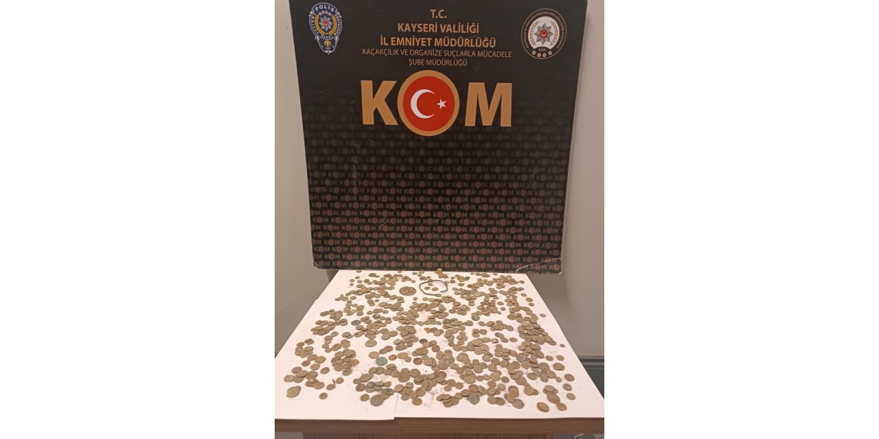 Tarihi eserler piyasaya sürülemeden yakalandı