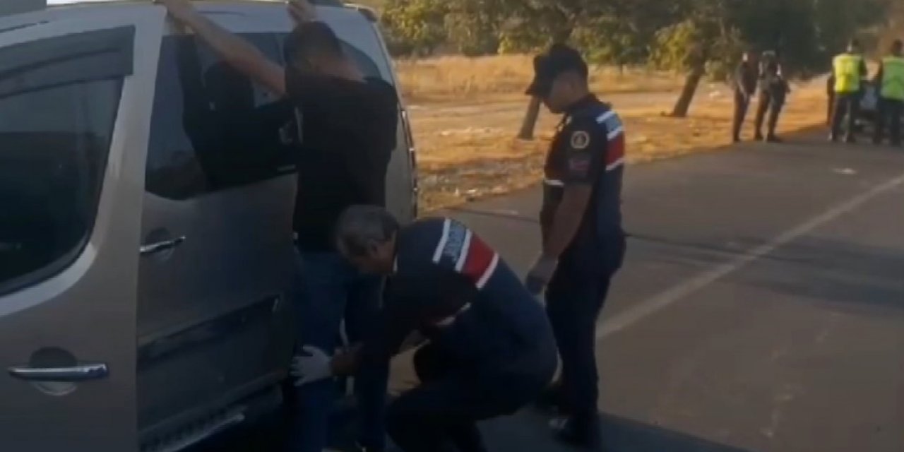 Jandarmadan şok huzur-güven uygulaması: Aranan 17 kişi yakalandı