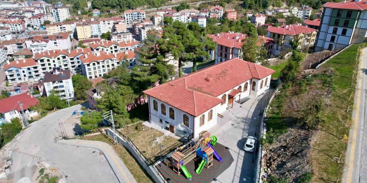 Selde yıkılan ve hayatını kaybeden çalışanın adının verildiği anaokulu, yeniden eğitime başladı