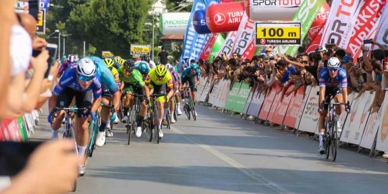 58. Cumhurbaşkanlığı Türkiye Bisiklet Turu’nun ilk etabını Jasper Philipsen kazandı