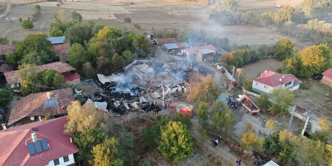 Kastamonu'da büyük yangın sonrası havadan görüntülendi!