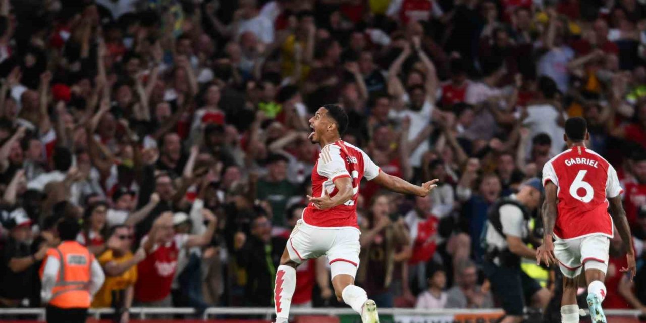 Arsenal evinde Manchester City’yi tek golle geçti