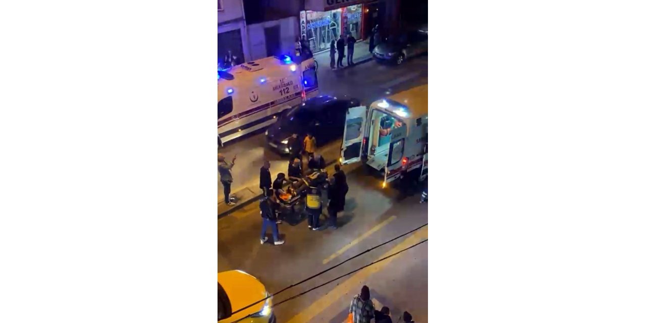 Sakarya’da motosiklet yayaya çarptı: 2 yaralı