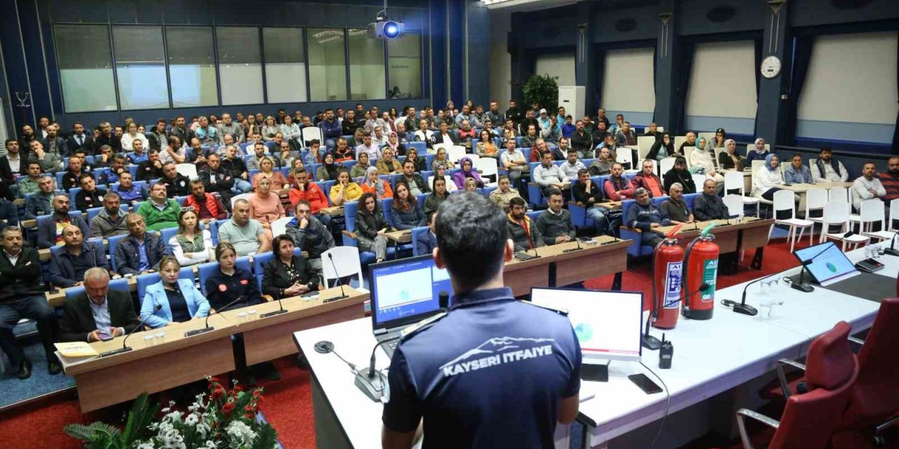 Büyükşehirden ’Yangın, deprem ve trafik kazaları’ Eğitimi