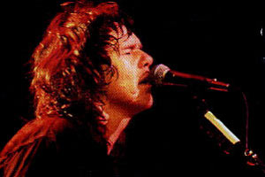 Ünlü gitarist hayatını kaybetti