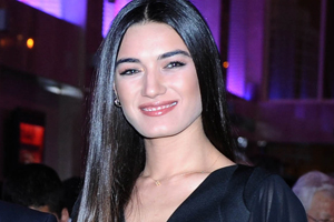 Hande Subaşı yiyor ama