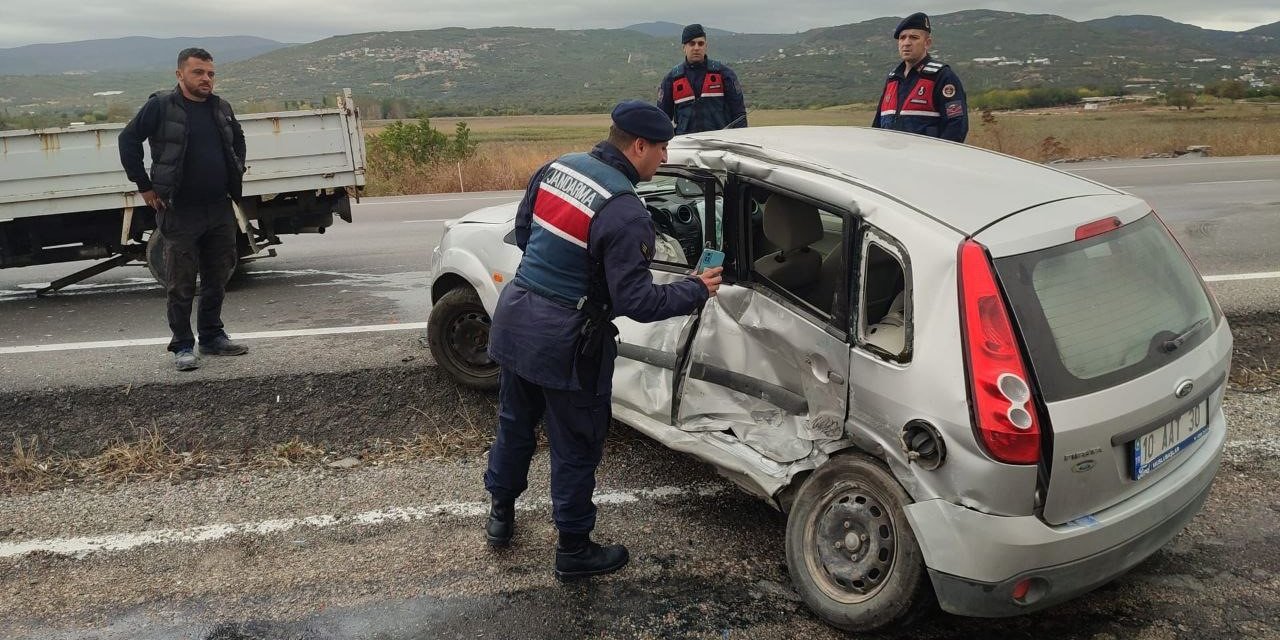 Erdek’te trafik kazasında 1 kişi yaralandı