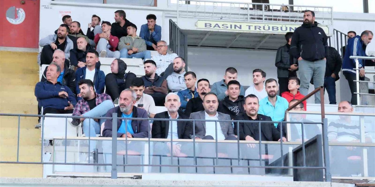 Çakırlıspor, Yalovaspor ile hazırlık maçında karşılaştı