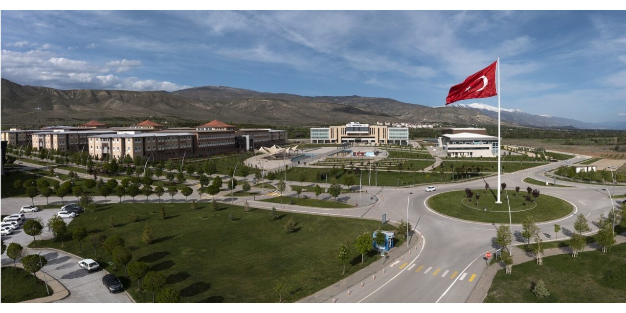 EBYÜ’den 3 akademisyen en etkili bilim insanları listesinde