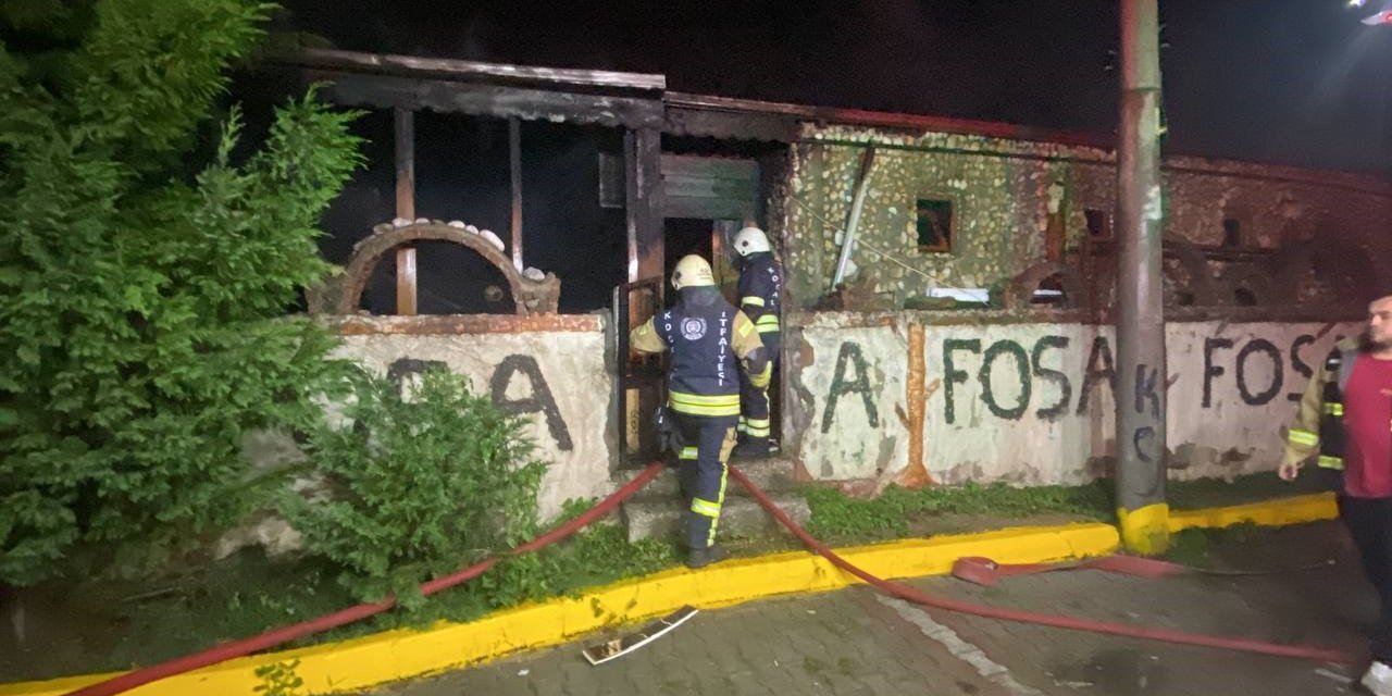 Kocaeli’de restoranda çıkan yangın söndürüldü