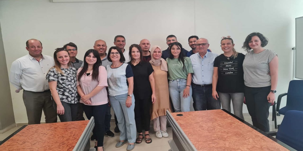 PAÜ’nün gönüllü arama kurtarma ekibine  eğitiliyor