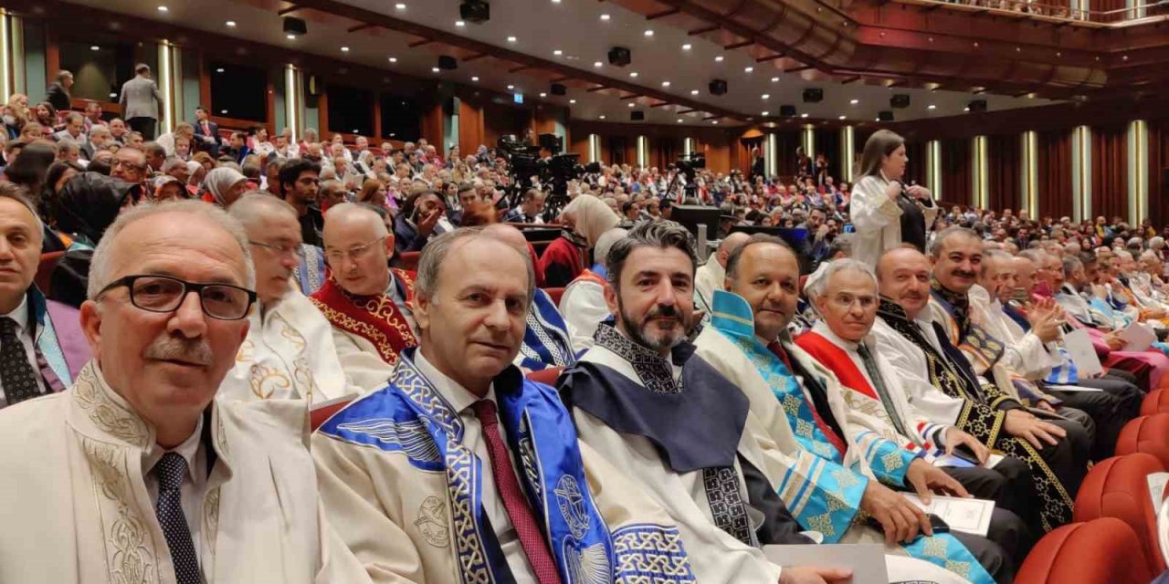 BARÜ senatosu Külliye’de