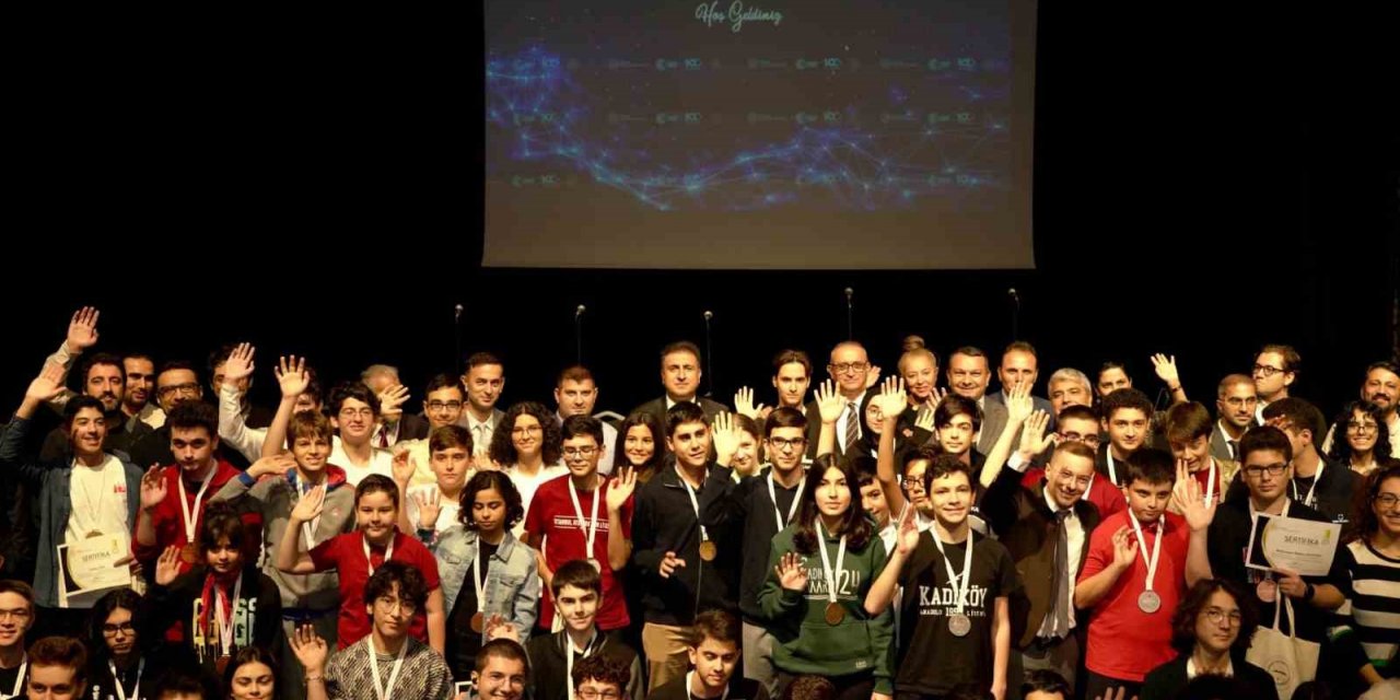 İstanbul Bilim Olimpiyatları Ödül Töreni gerçekleşti